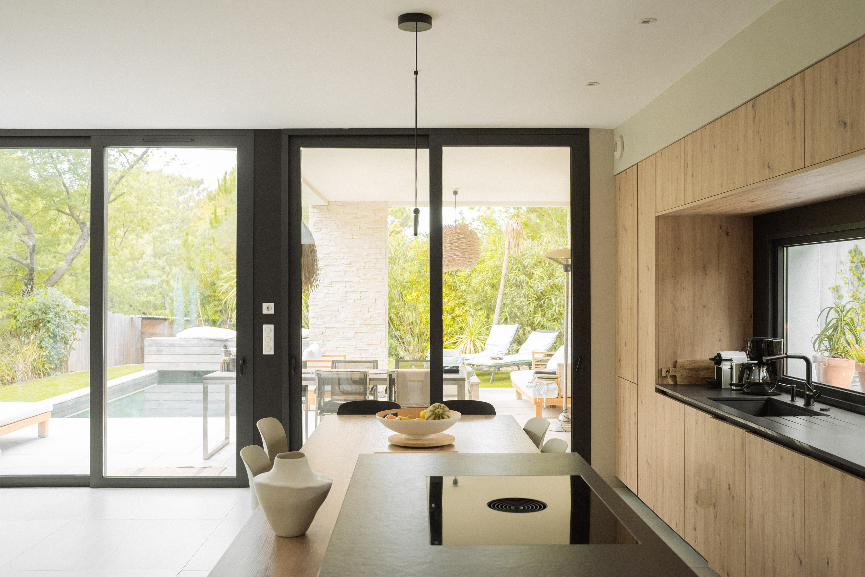 Conception et aménagement d’une Villa contemporaine aux Abatilles - Projet R - Galerie