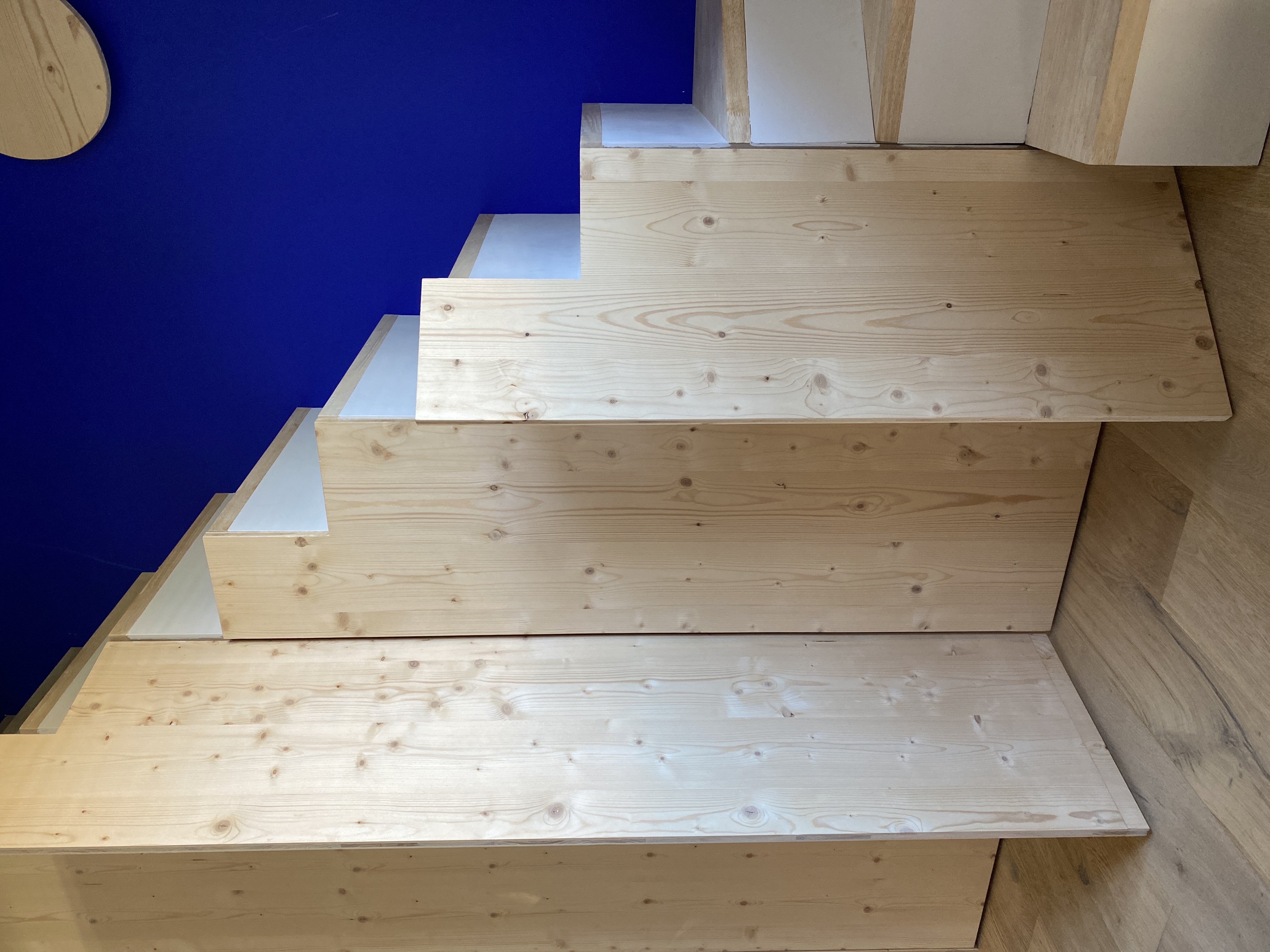 Minimalisme et modernisme s’installent dans une maison landaise  - Projet Meyran - Galerie